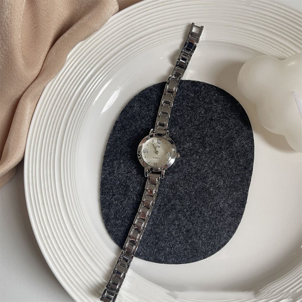 Montre-bracelet dorée élégante - Smartwatch Luxury Watches For Women avis et prix