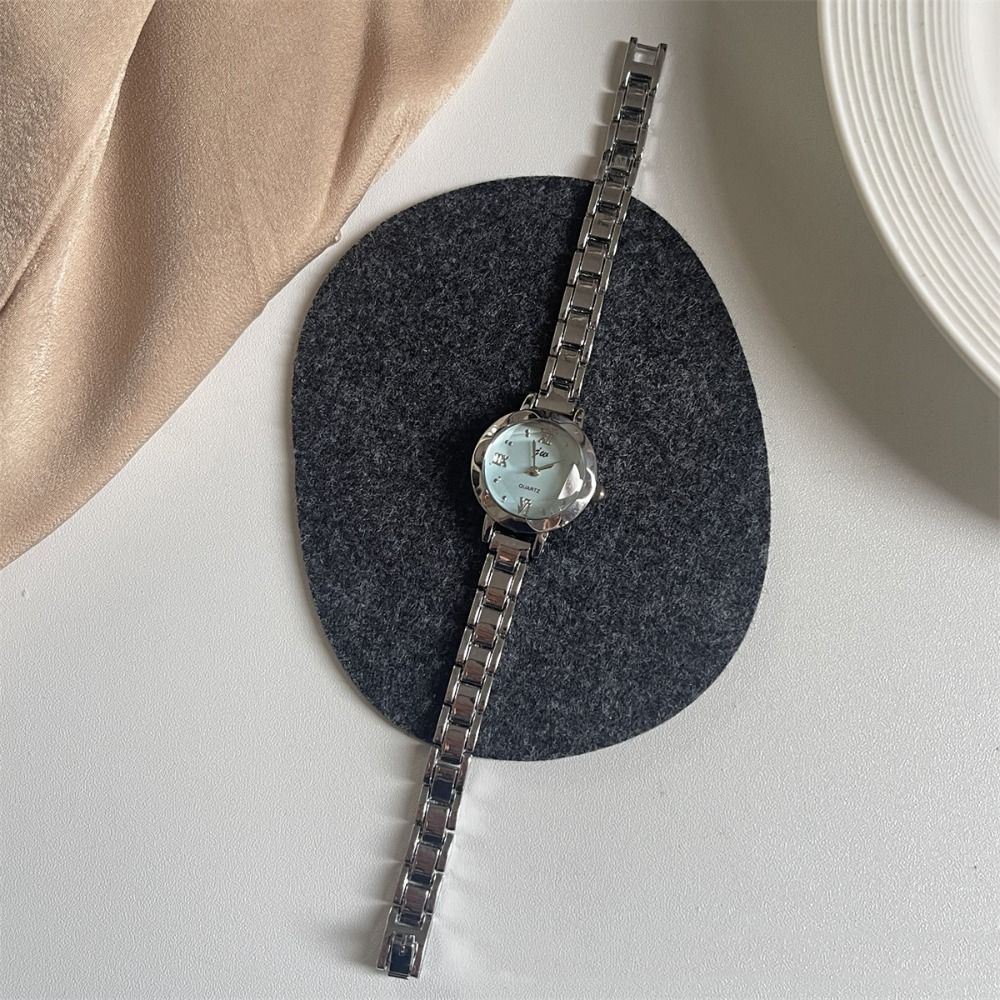 Montre-bracelet dorée élégante - Smartwatch Luxury Watches For Women avis et prix